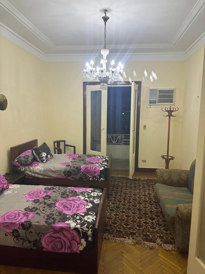 Beautiful Apartment In The Heart Of Kairo Exterior foto