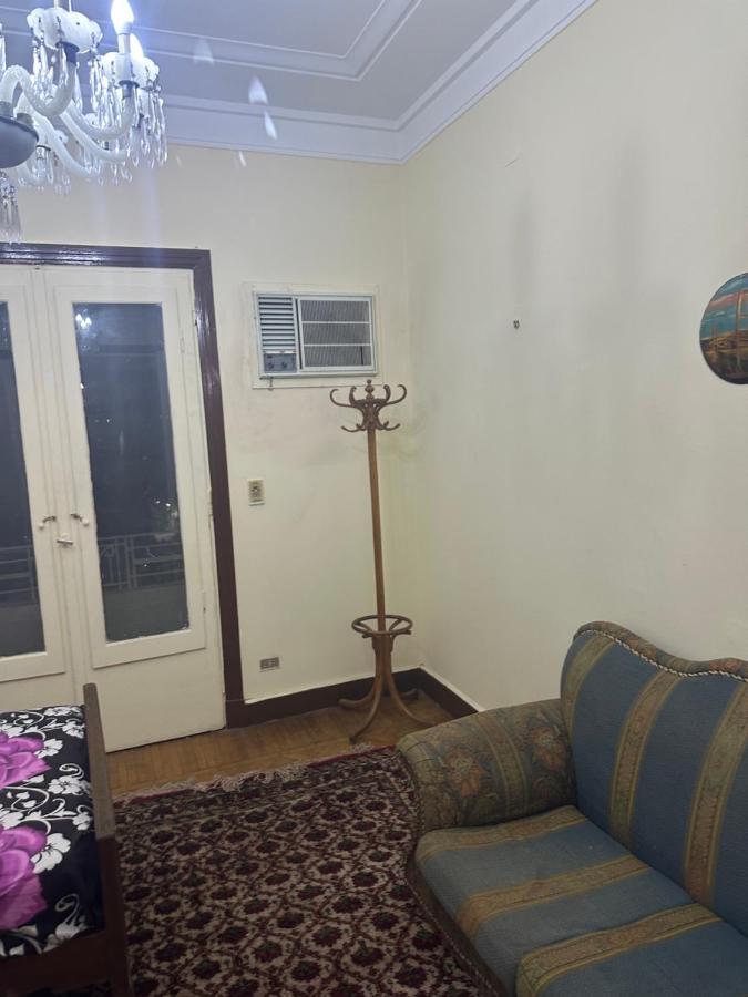 Beautiful Apartment In The Heart Of Kairo Exterior foto