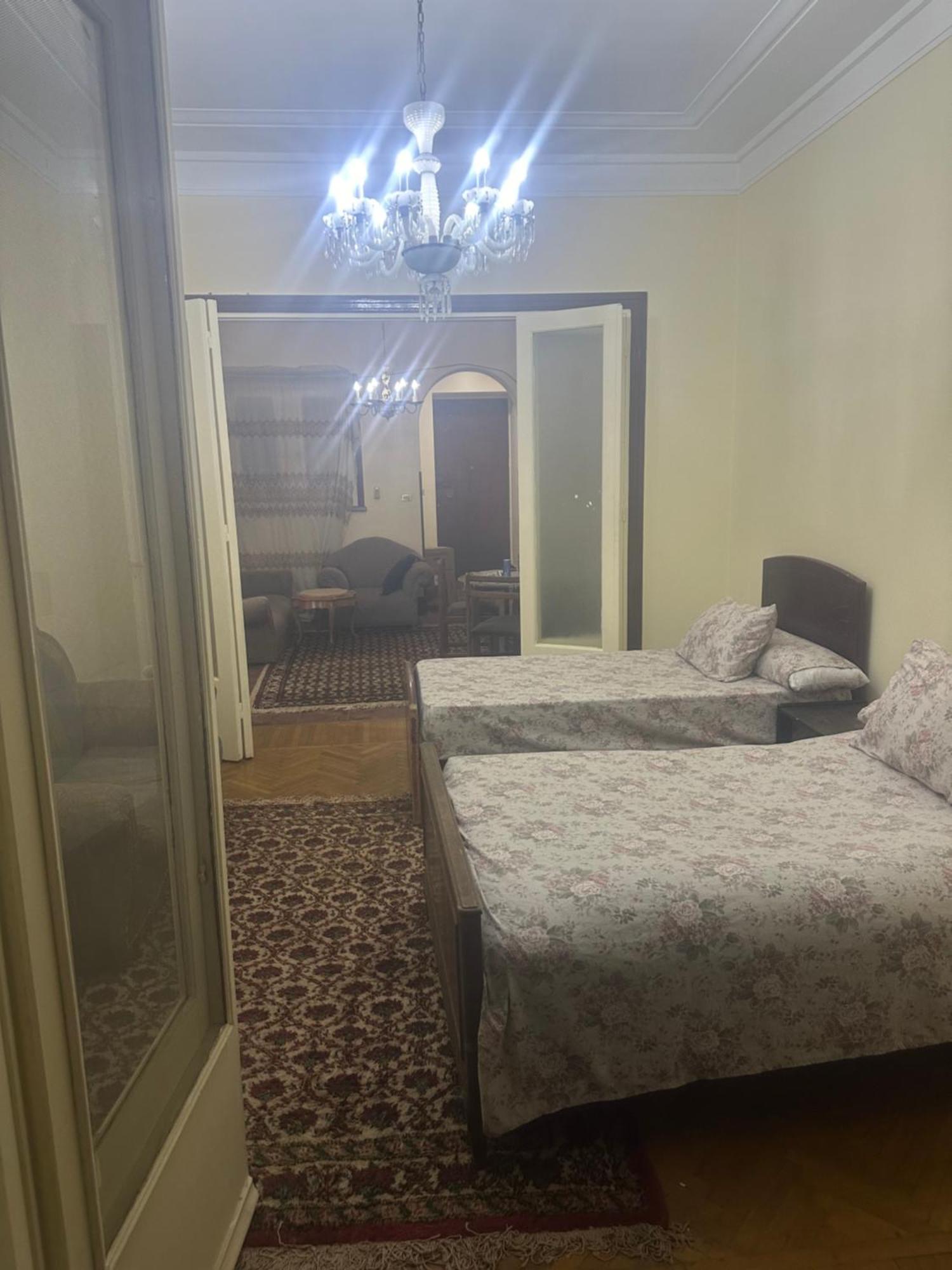 Beautiful Apartment In The Heart Of Kairo Exterior foto